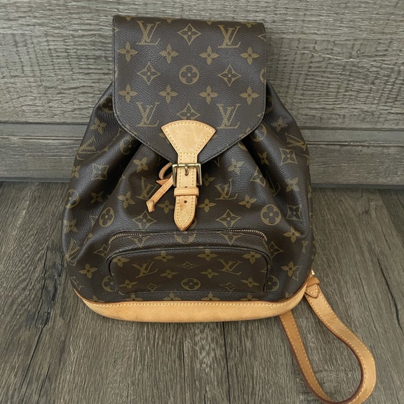 Louis Vuitton Montsouris Backpack MM Monogram LV Bag - Picture 3 of 13
